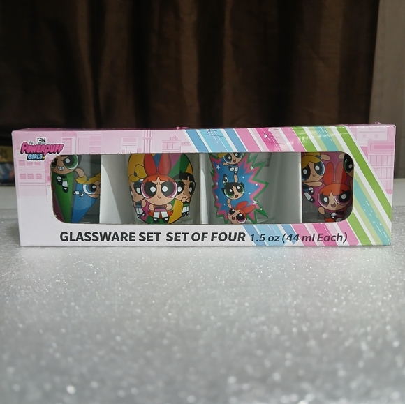 Silver Buffalo Power Puff Girls Trio 4-Pack Mini Glass Set, 1.5 Ounces (NEW) - Picture 4 of 11